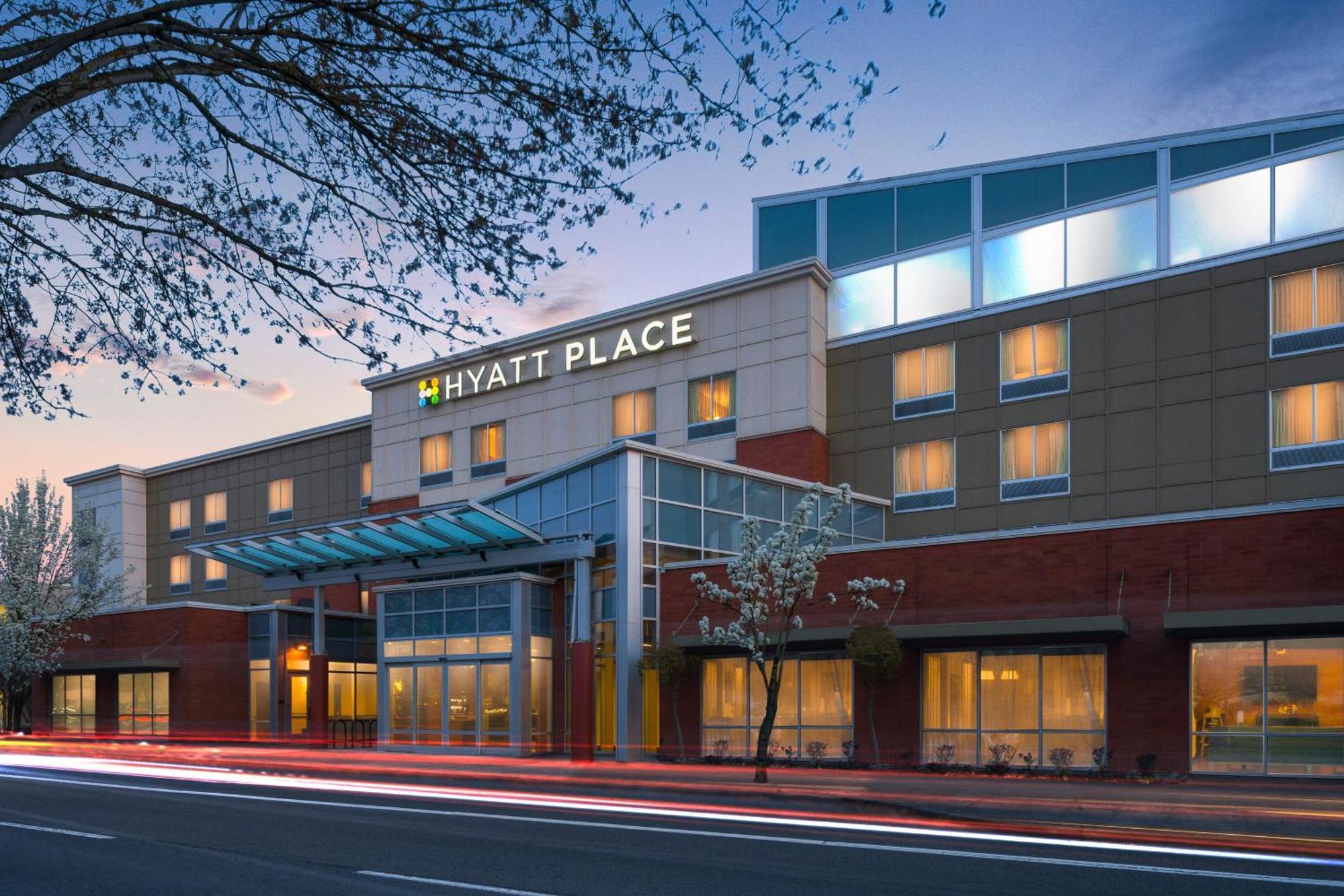 Hyatt Place Portland Airport/Cascade Station Exterior photo